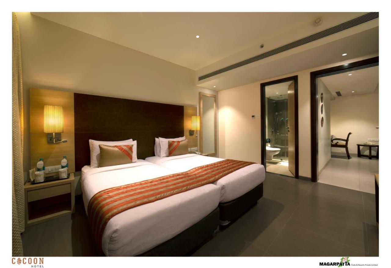 Cocoon Hotel Pune Exteriör bild