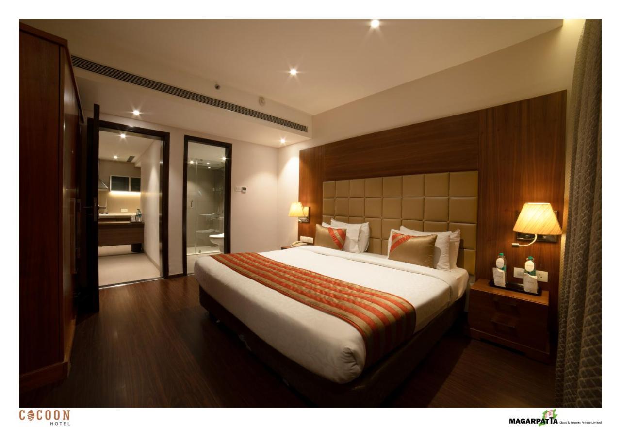 Cocoon Hotel Pune Exteriör bild
