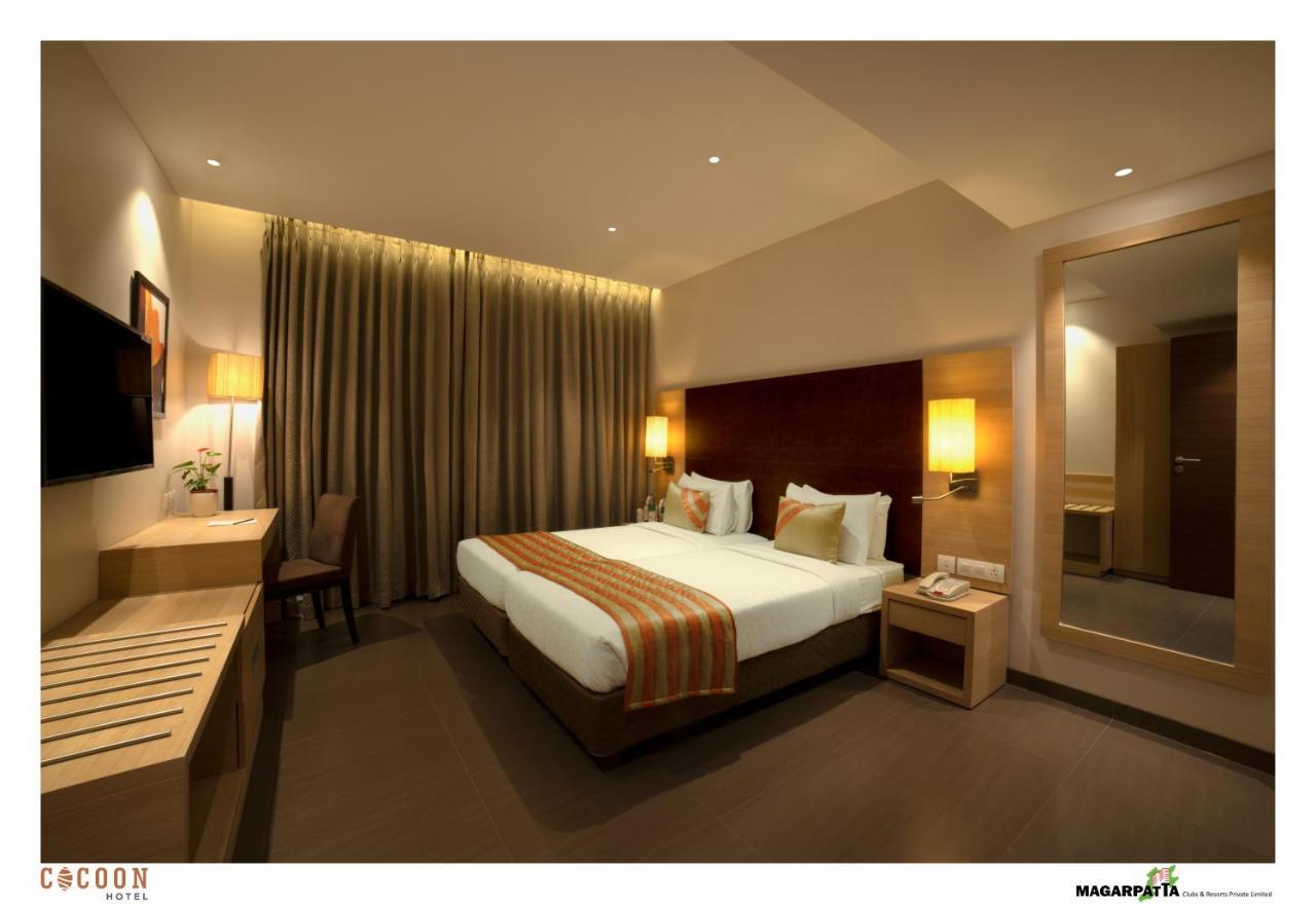 Cocoon Hotel Pune Exteriör bild