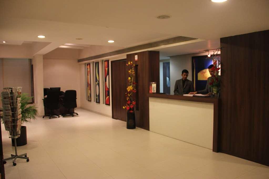 Cocoon Hotel Pune Inreriör bild