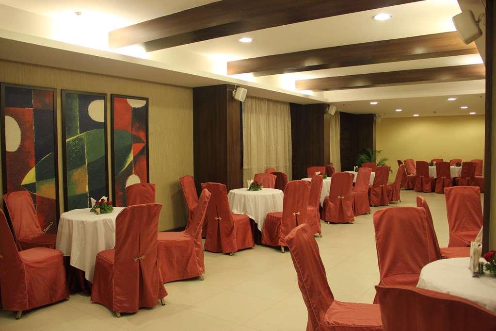Cocoon Hotel Pune Bekvämligheter bild